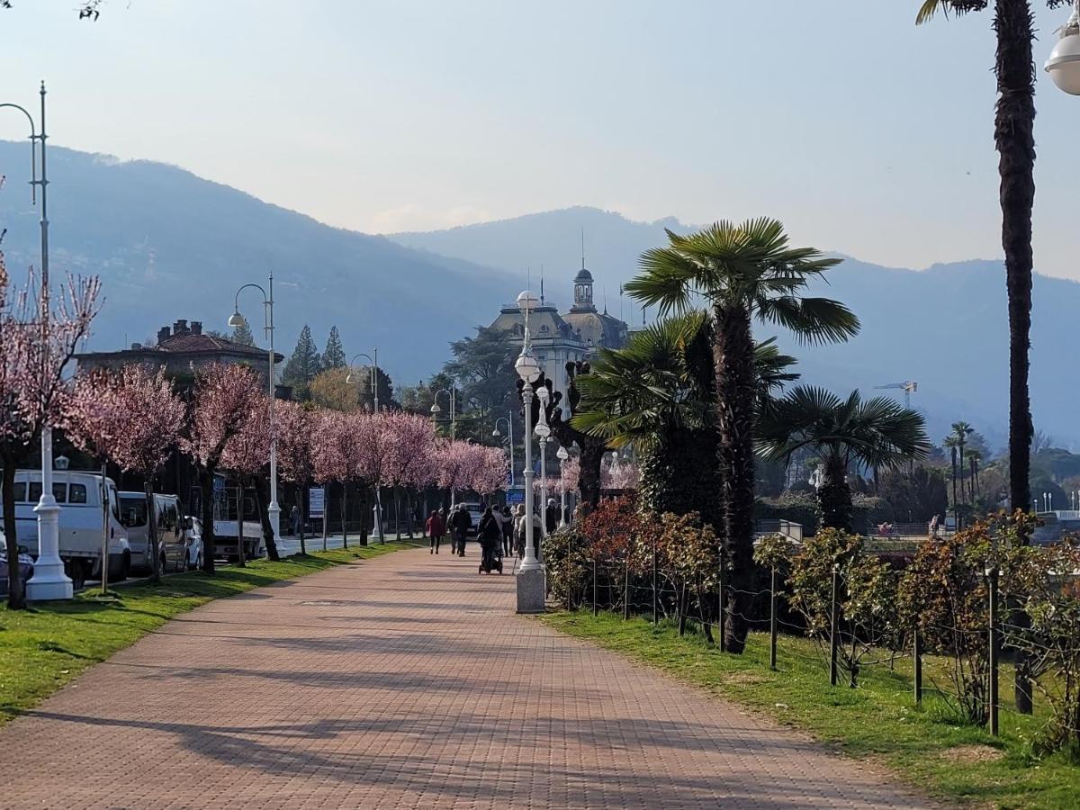La Rosa Del Lago Stresa Exterior foto